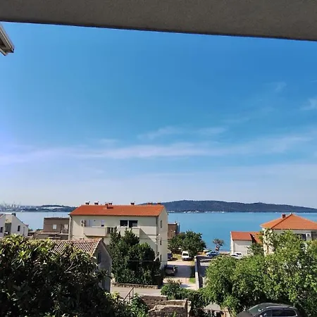 Seven Castles * Kastela